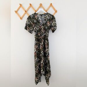 Banana Republic Floral Wrap Dress Hunter Green with Tigers Women's 2 Petite